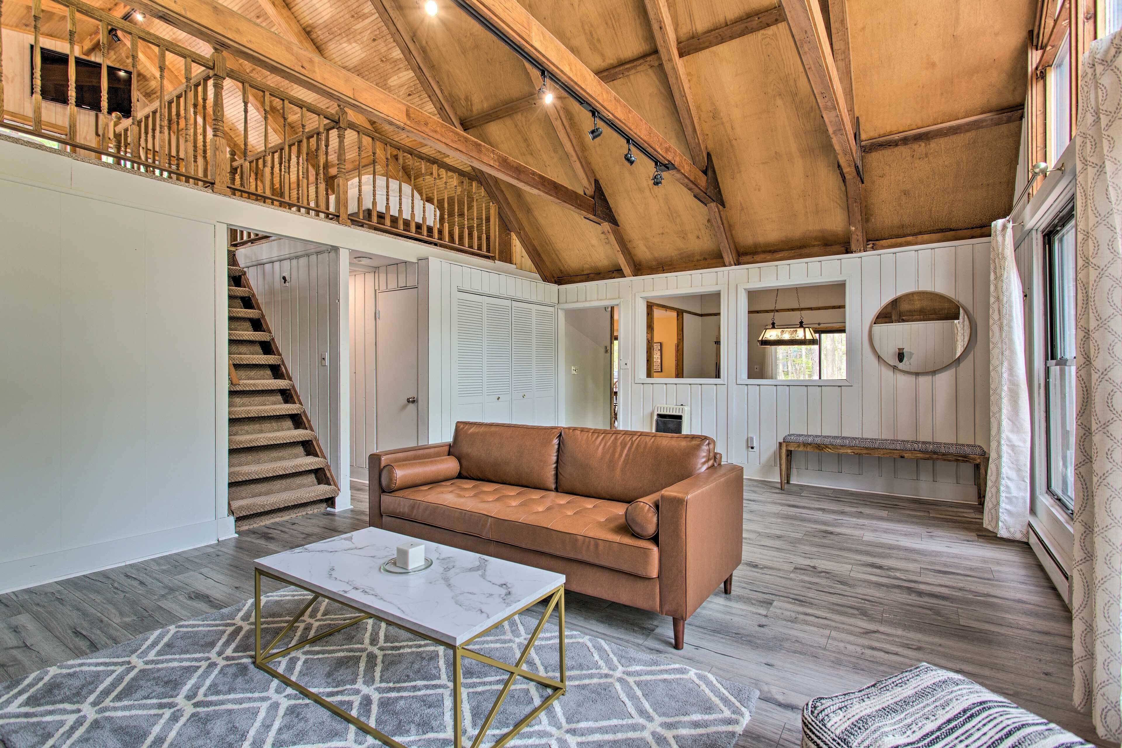 Pocono Paradise w/ Game Room: Walk to Locust Lake!