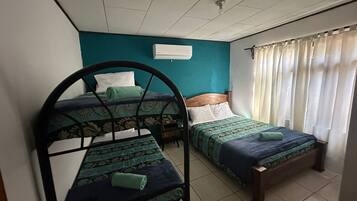 2 soverom, strykejern/-brett, wi-fi (inkludert) og sengetøy