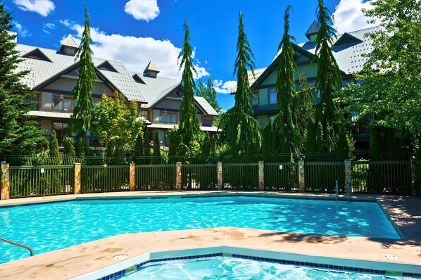 Outdoor pool, a heated pool