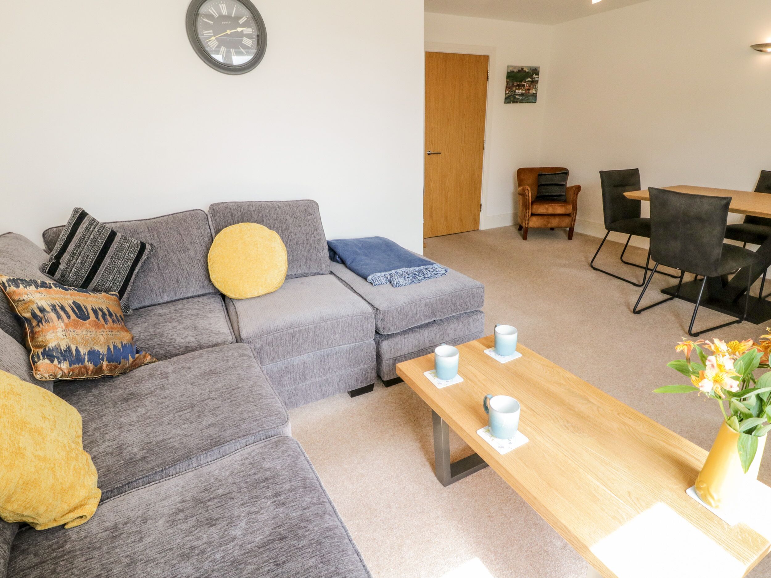 SAIL AWAY, 17 UNION MILL, family friendly in Whitby