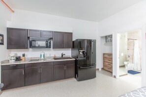 雪櫃、微波爐、爐具、咖啡機/沖茶器