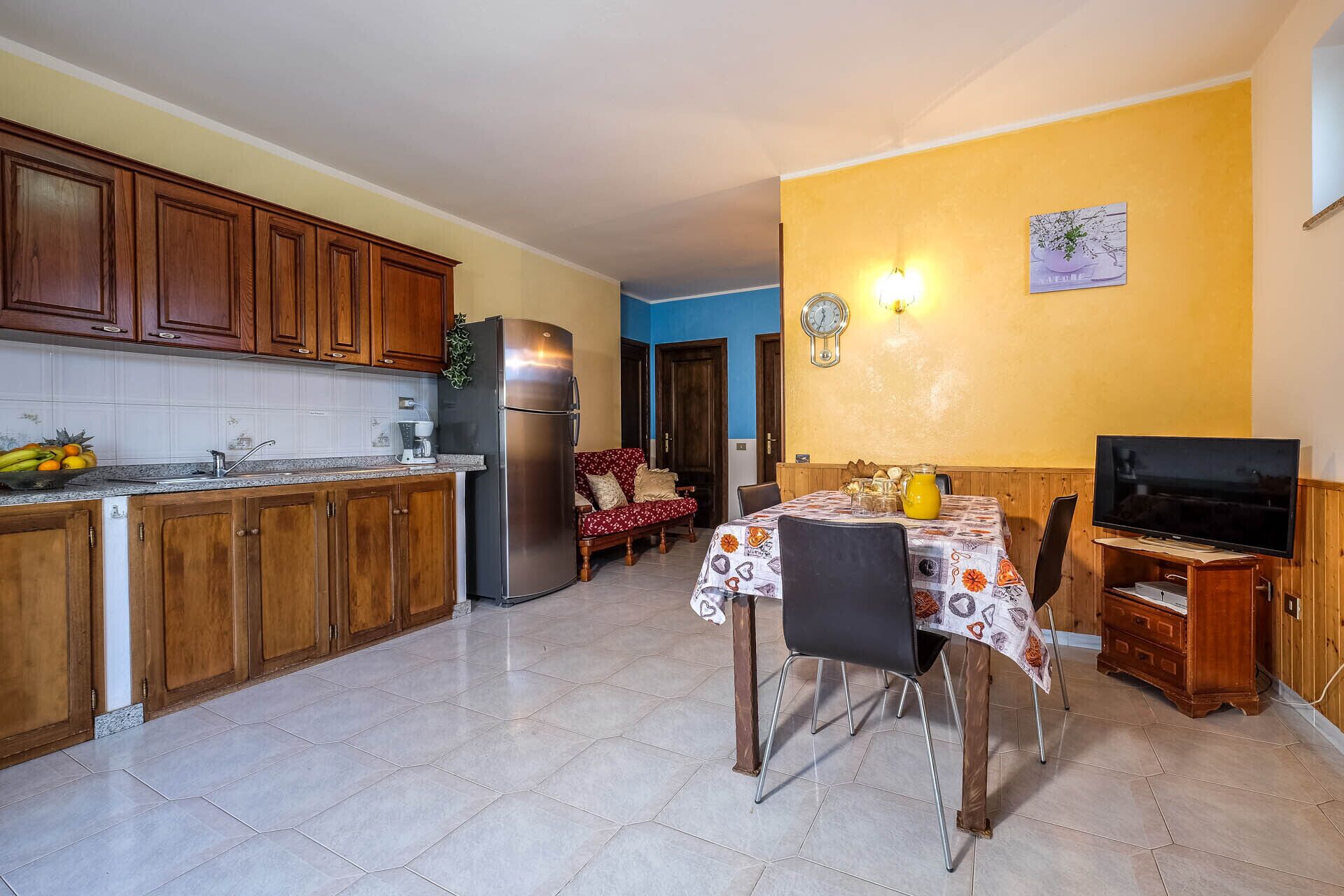 Apartment "Bilocale Sole" with A/C, Wi-Fi, Garden, Terrace & BBQ; Pet Friendly
