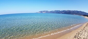 Appartamento Nuraghe with Air Conditioning, Garden and Terrace