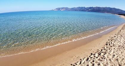 „Appartamento Nuraghe“ mit Klimaanlage, Garten und Terrasse