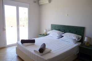 5 habitaciones, tabla de planchar con plancha y wifi gratis 