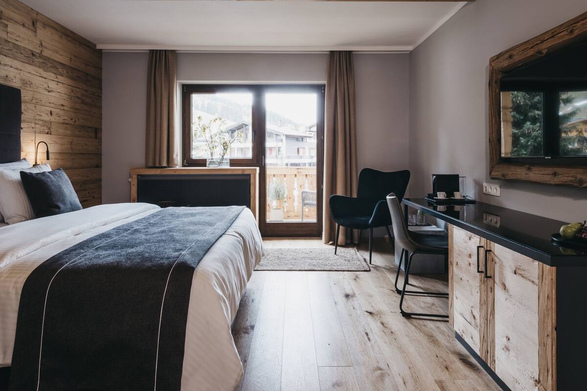 Grand Deluxe Zimmer | Két bảo mật tại phòng, truy cập Internet không dây miễn phí 