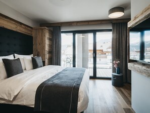 In-room safe, free WiFi, bed sheets - VAYA Ladis (Ladis)