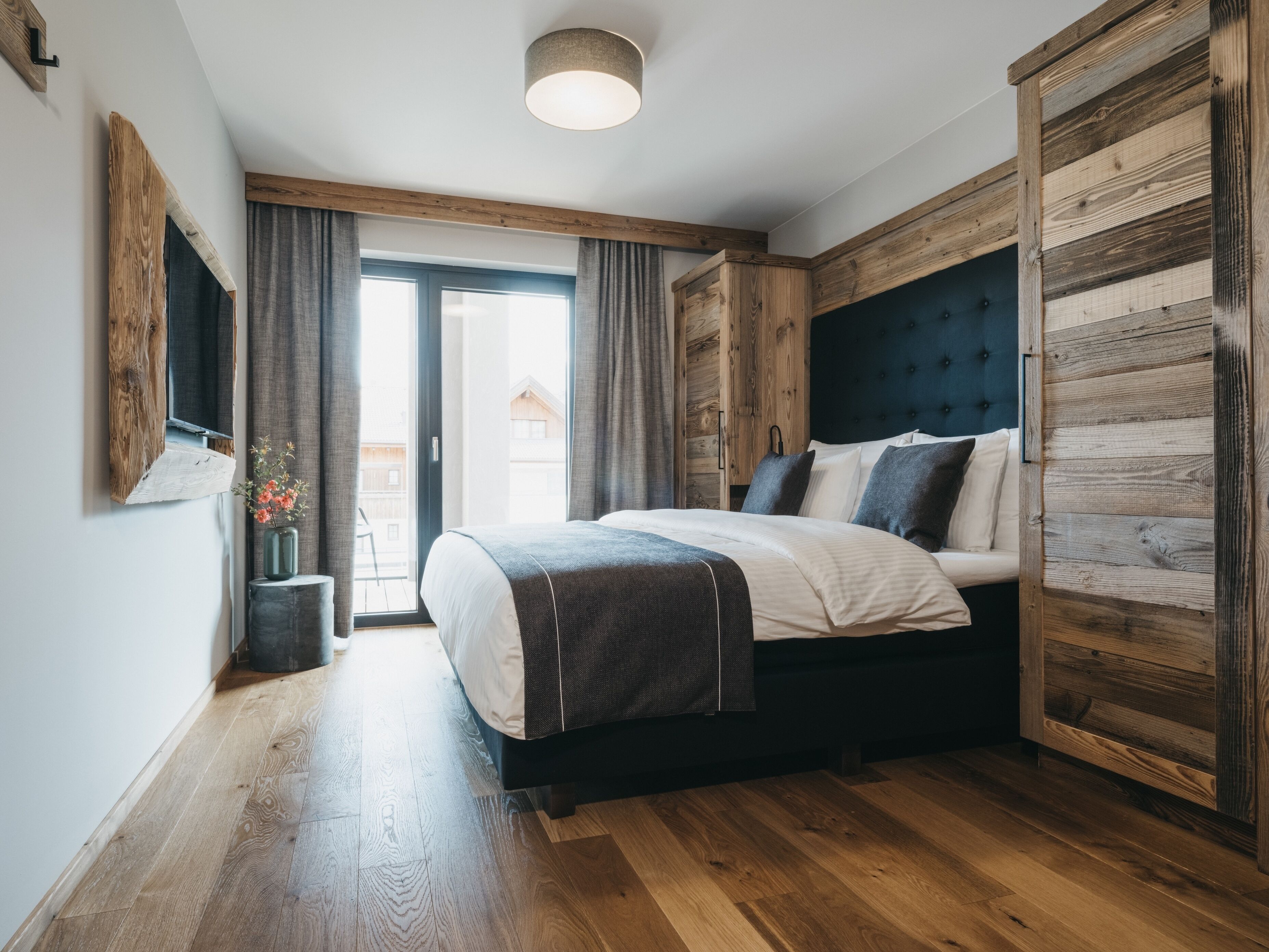 Coffres-forts dans les chambres, Wi-Fi gratuit, draps fournis