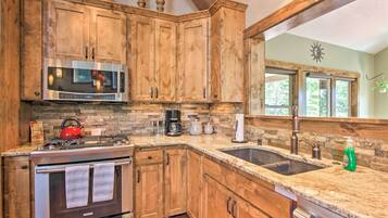 Refrigerador, microondas, parrilla de estufa y lavavajillas