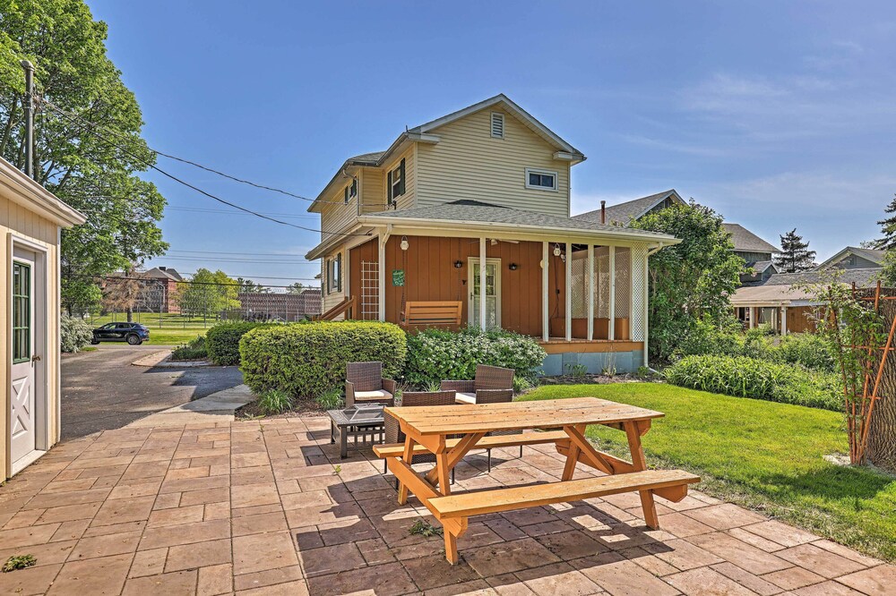 Pet-Friendly Finger Lakes Home: Near Wineries!