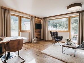 Drei Zimmer Apartment Deluxe | Free WiFi, bed sheets - VAYA St. Zeno Serfaus (Serfaus)