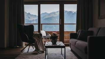 Drei Zimmer Apartment Deluxe mit Privater Sauna | 免费 WiFi、床单