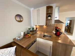 Fridge, microwave, oven, dishwasher