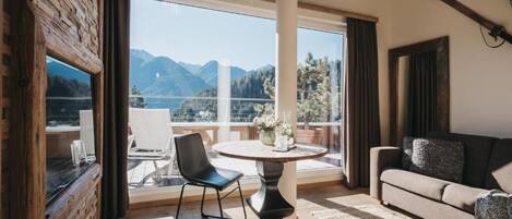 Zwei Zimmer Apartment Standard Maisonette | Dining