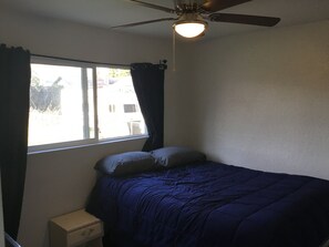 Room - Fully Remodeled 3 Bedroom 2 Bath House (Citrus Heights)