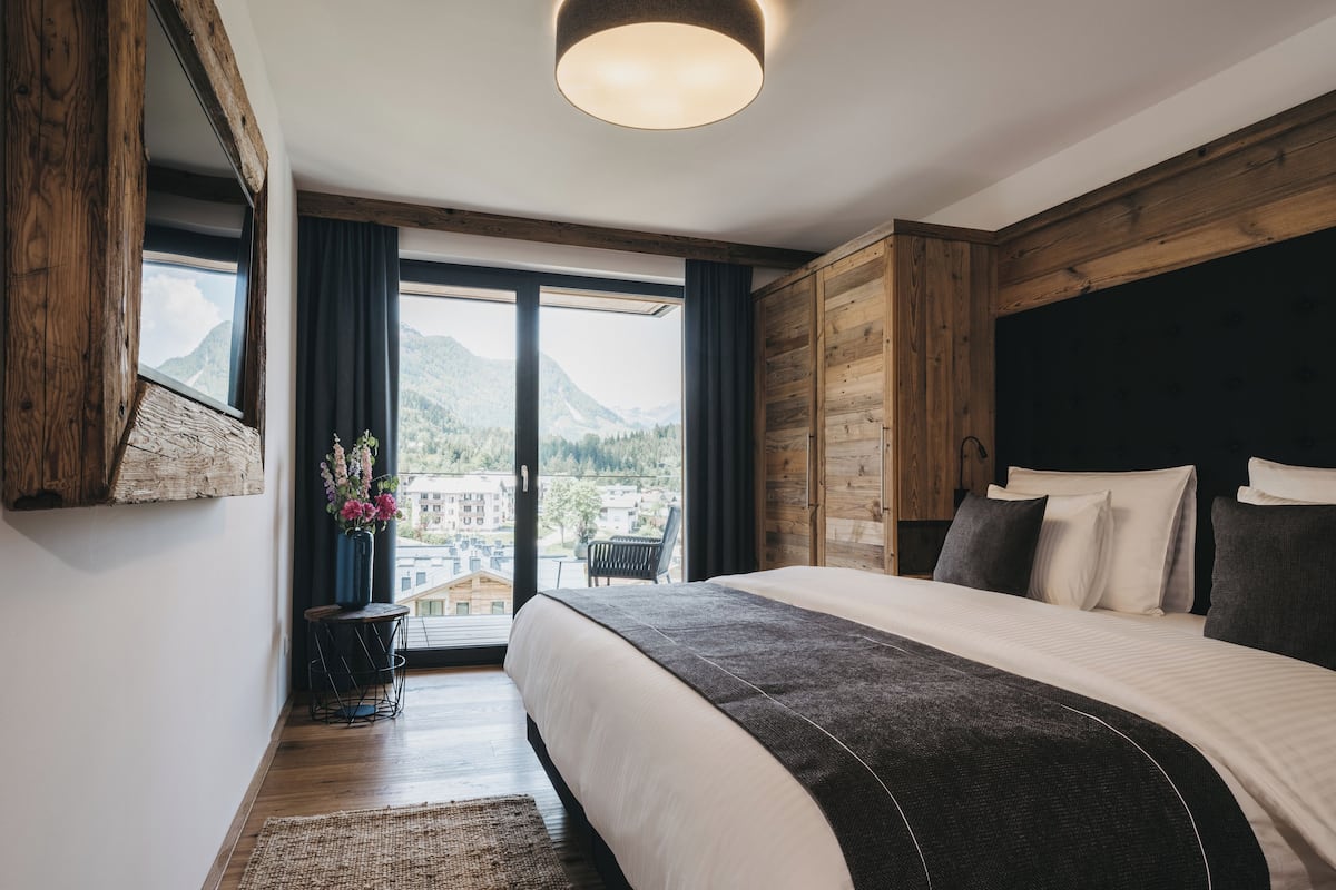 Habitación Deluxe | 1 dormitorio, caja fuerte, wifi gratis y ropa de cama