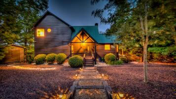 House, 3 Bedrooms | Exterior