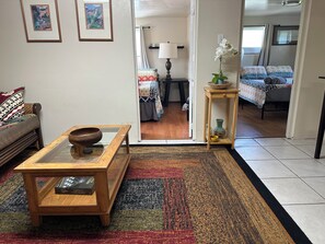 Interior - Discover a captivating home nestled in the vibrant heart of Hilo. (Hilo)