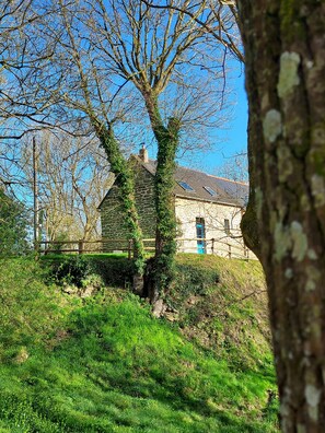 Exterior - Gîte du Pont-levis du Château de Montafilan (Corseul)