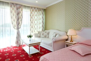 Chambre Deluxe Double ou avec lits jumeaux, 1 très grand lit