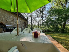 屋外ダイニングエリア