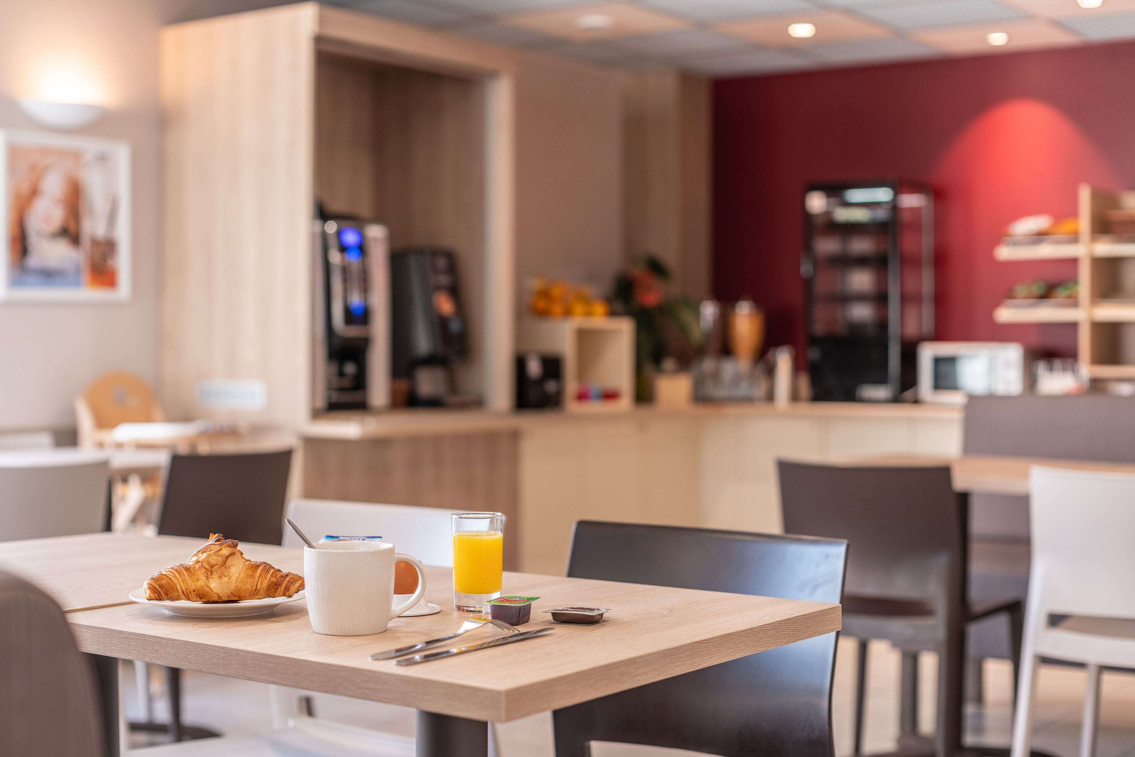 daily buffet breakfast (eur 9.90 per person)