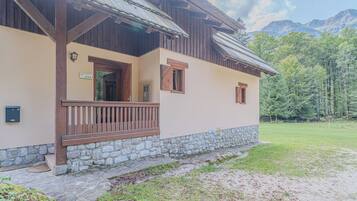 Chalet Familial, plusieurs chambres, 2 salles de bains (Chalet Primus Near SoÄa Gorge) | ExtĂ©rieur