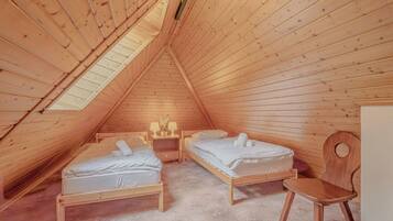 Chalet Familial, 4 chambres, 2 salles de bains, cĂŽtĂ© montagne (Chalet Primus Near SoÄa Gorge)