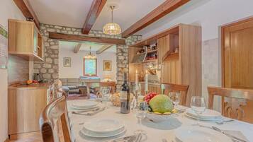 Chalet familiare, camere multiple, 2 bagni, lato montagna (Chalet Primus Near Soča Gorge) | Interni