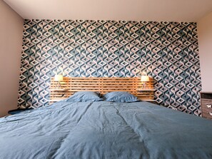 3 bedrooms, free WiFi, bed sheets