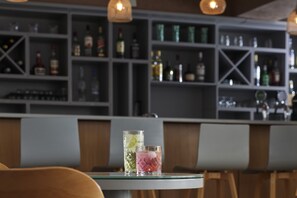Bar (en el alojamiento)