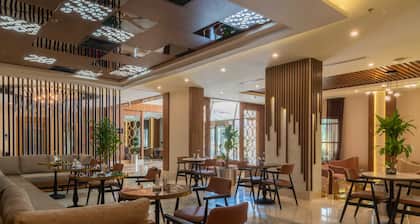 Sunday Emerald Hotel