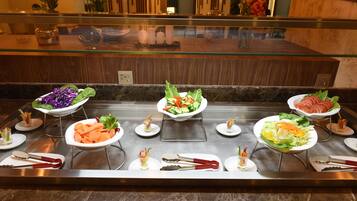 Daily buffet breakfast (SAR 25 per person)