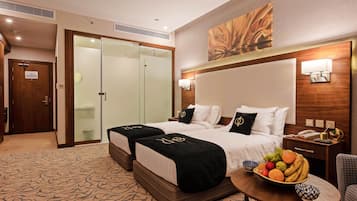 Minibar, una scrivania, postazione laptop, Wi-Fi gratuito