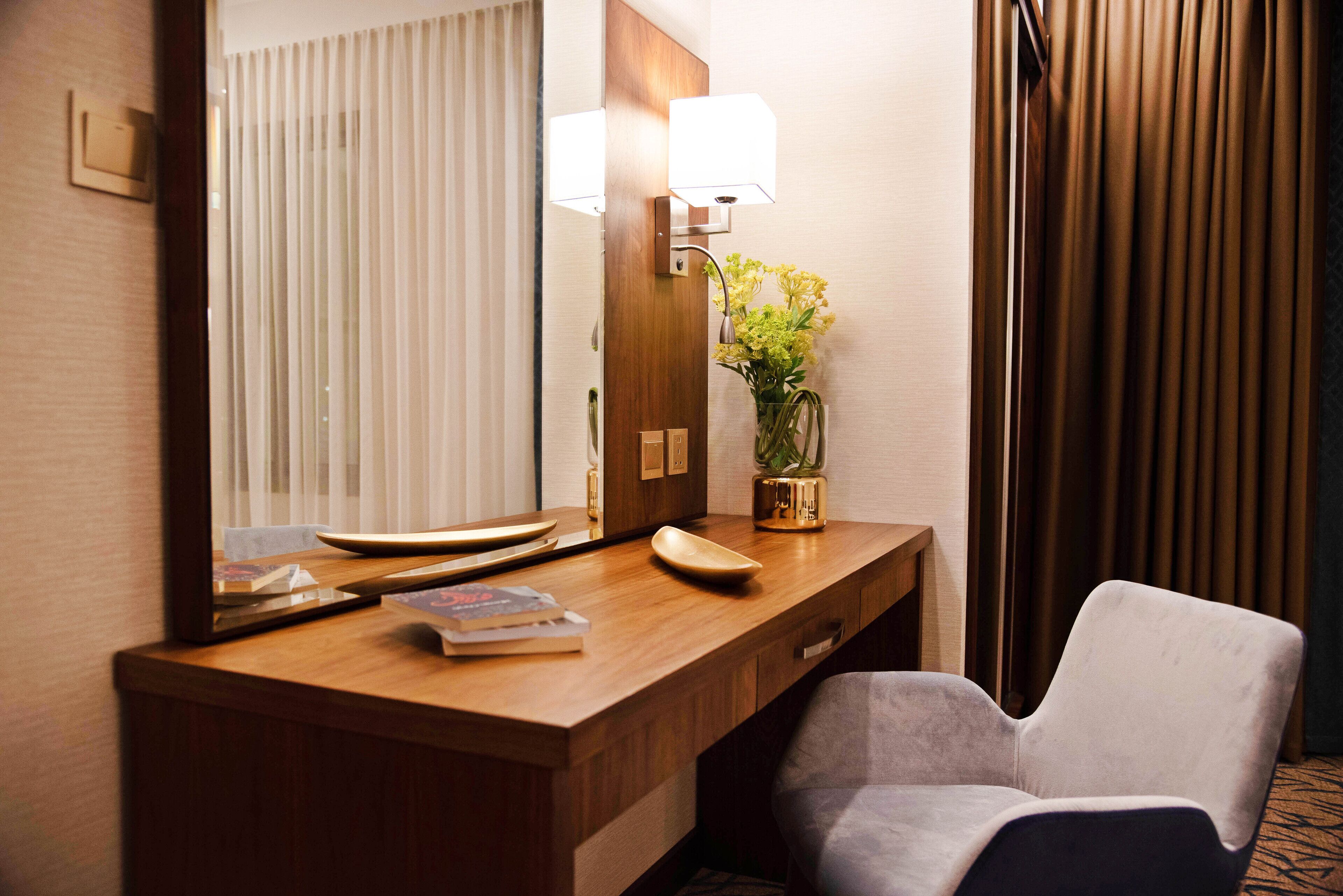 Photo - Sunday Emerald Hotel