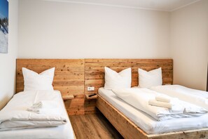1 chambre, lit parapluie, Wi-Fi gratuit, draps fournis