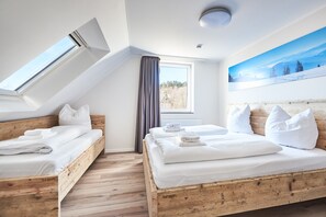 2 Schlafzimmer, Reisekinderbett, kostenloses WLAN, Bettwäsche