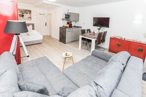 TV - "Cozy Retreat in Winterberg: Your Ideal Getaway Awaits!" (Winterberg)