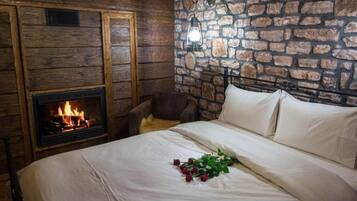 5 habitaciones, caja de seguridad en la habitación y escritorio