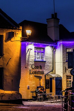 Exterior - LetAway - Captain Cook's Cottage, Staithes (Saltburn-by-the-Sea)