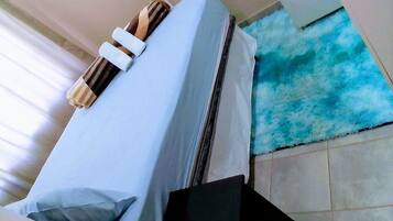 9 chambres, fer et planche Ă repasser, Wi-Fi, draps fournis