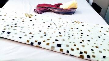 9 bedrooms, iron/ironing board, WiFi, bed sheets