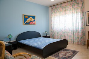 3 bedrooms, WiFi, bed sheets