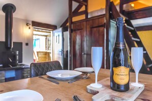 Casa de campo (1 Bedroom) | Cozinha privada | Geladeira, micro-ondas, fogão, cooktop