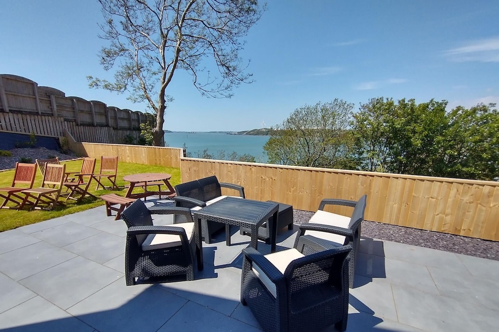 Martello View - 3 Bedroom - Llanreath