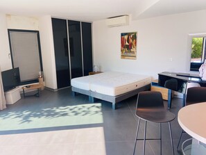 5 bedrooms, iron/ironing board, free WiFi, bed sheets - Villa Pinarello paradise (Sainte lucie de Porto Vecchio)