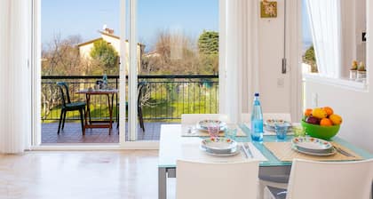 Regarda - "Casa Diamante" in Lazise with private garden