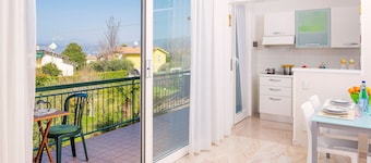 Regarda - "Casa Diamante" in Lazise with private garden