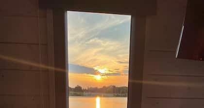 Vacation on the Havel houseboat "NautikHus"