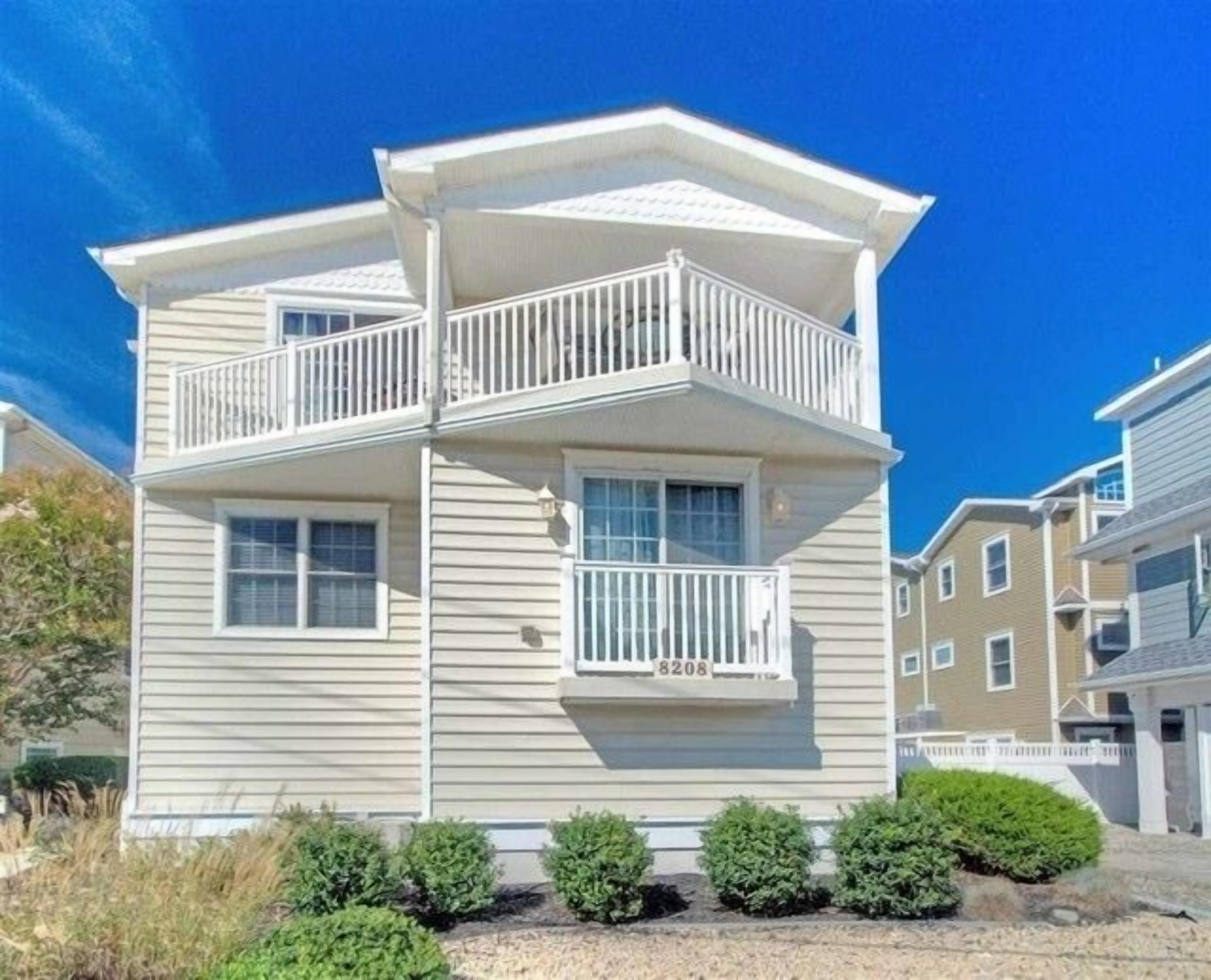 Single family home in the heart of Townsend Inlet!